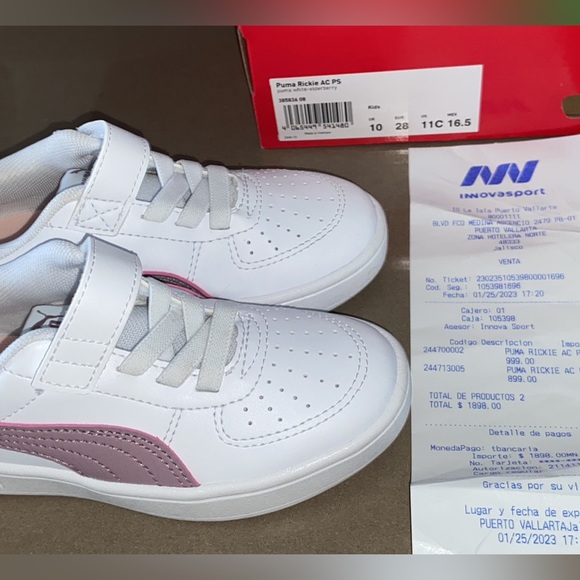 Girls (11) White Puma Rickie Tennis shoes - Picture 4 of 4